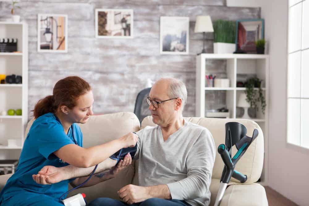 Νοσηλεία κατ' οίκον-Home Medical Service